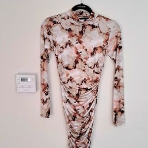 Hight nick mid dress